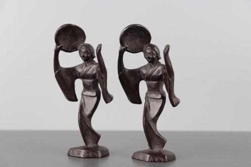 Une paire de figurines Takahashi Keiten (2) - En fonte, Antiquités & Art, Antiquités | Vases, Enlèvement ou Envoi