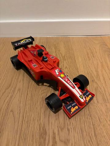 Rode Formule 1 auto beschikbaar voor biedingen