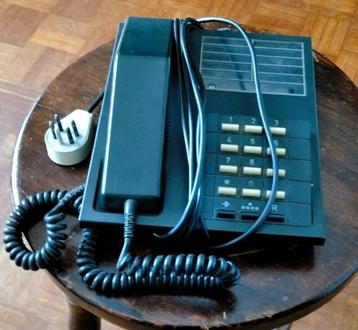 vast telefoontoestel beschikbaar voor biedingen