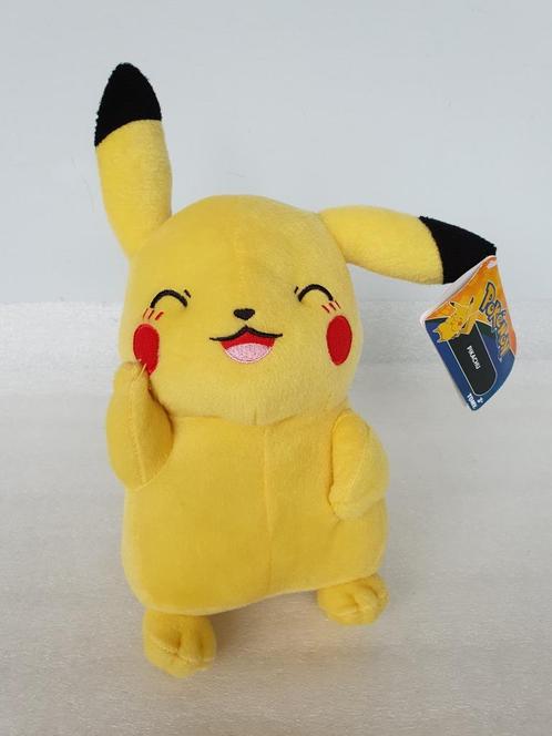 Pokémon: knuffel Pikachu ca. 30 cm (Tomy, 2017), Kinderen en Baby's, Speelgoed | Knuffels en Pluche, Zo goed als nieuw, Ophalen of Verzenden