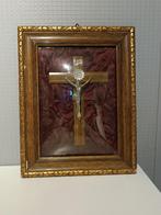 150 jaar oud kruisbeeld in kader, Antiek en Kunst, Ophalen