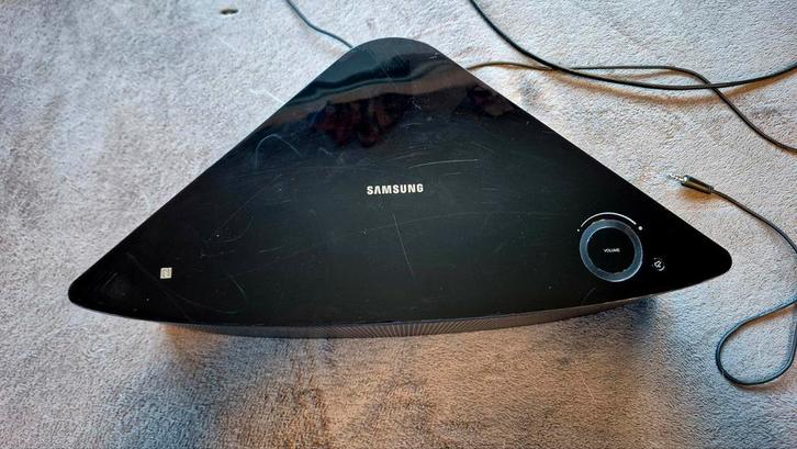 Samsung WAM750 Wireless Speaker - Krachtig geluid & stijlvol, Audio, Tv en Foto, Luidsprekerboxen, Zo goed als nieuw, Ophalen of Verzenden