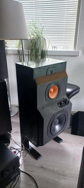 2 grote jaren 80 speakers b&w beschikbaar voor biedingen