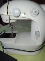 naaimachientje ,naaidoos, Hobby en Vrije tijd, Ophalen of Verzenden, Zo goed als nieuw