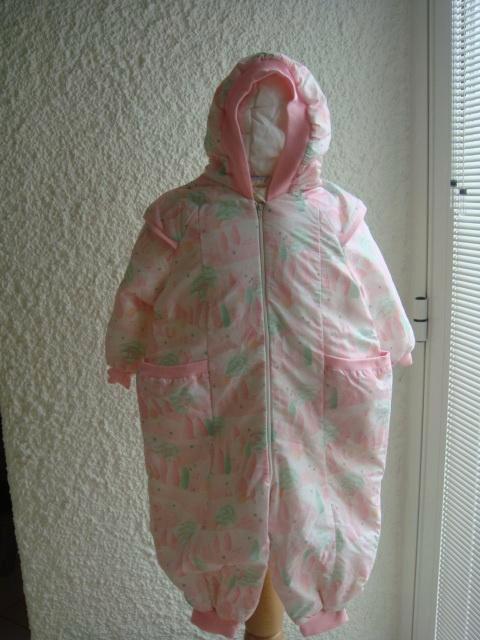 Combinaison rose /blanc imprimée. 2 ans, Enfants & Bébés, Vêtements de bébé | Taille 86, Comme neuf, Garçon ou Fille, Enlèvement ou Envoi