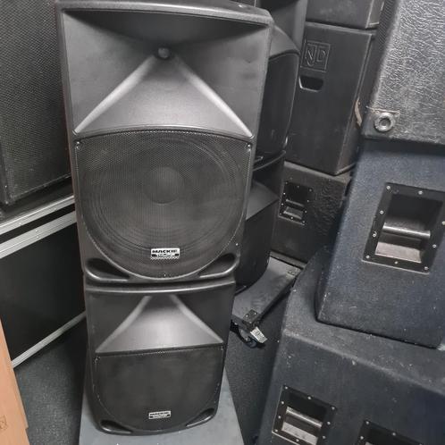 MACKIE  THUMP  TH-15A   actieve 15 inch speakers, Audio, Tv en Foto, Luidsprekerboxen, Zo goed als nieuw, Ophalen
