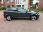 Audi A3 benzine 77Kw, Auto's, Audi, Voorwielaandrijving, Euro 5, Stof, 4 cilinders