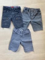 Pakket skinny shorts pasmaat 104 4 jaar - 3 stuks, Enfants & Bébés, Enlèvement, Utilisé, Garçon, Pantalon