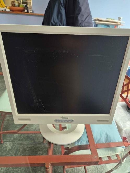 Fujitsu-Siemens ScenicView P19-1 LCD-scherm, Computers en Software, Monitoren, Gebruikt, 61 t/m 100 Hz, DVI, VGA, Ingebouwde speakers