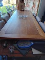 Table de salle à manger en bois