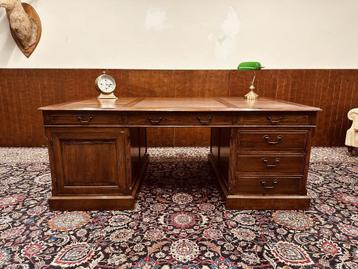 Klassiek Engels Eichholtz Bureau Partnerdesk beschikbaar voor biedingen