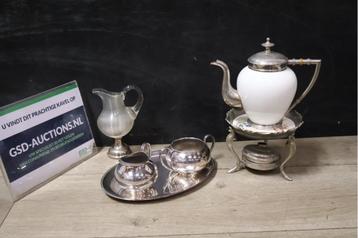 Antiek 6-Delig Thee-set met Stoofje beschikbaar voor biedingen