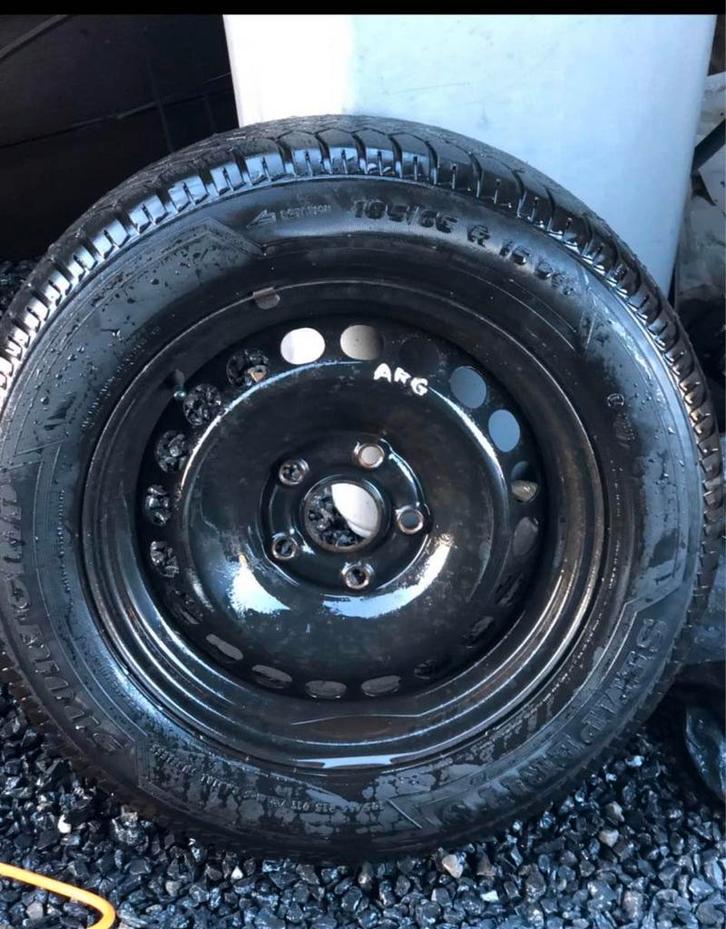 4 pneus hiver sur jantes toles 5x112 15 pouces vw audi, Auto diversen, Auto-accessoires, Gebruikt, Ophalen