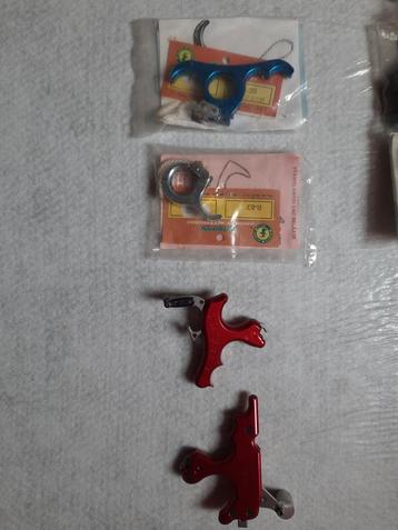 Nieuwe releases en nieuw Pin Vizier zeer diverse spullen beschikbaar voor biedingen