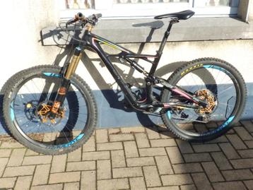 Mountainbike Enduro Carbon Mountainbike beschikbaar voor biedingen