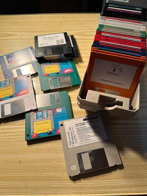 Ensemble d’une 50 de disque 3.5 » logiciel Pc, Computers en Software, Vintage Computers