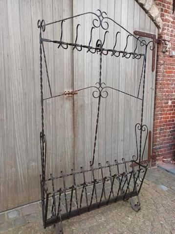 Prachtige originele smeedijzeren portemanteau  / kapstok  beschikbaar voor biedingen