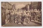 Cp: Binche - Le Carnaval. "Une société de ''Gilles'', 1940 tot 1960, Henegouwen, Ongelopen, Verzenden
