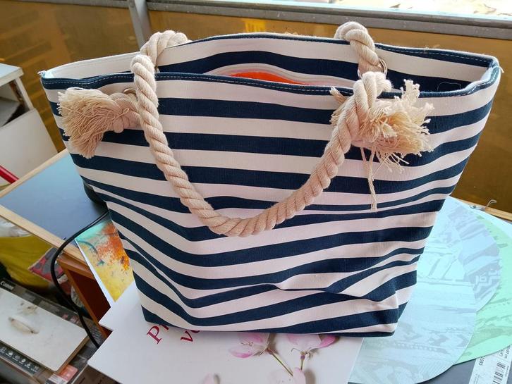 Strandtas hawaiiaans new, Handtassen en Accessoires, Tassen | Damestassen, Nieuw, Shopper, Overige kleuren, Ophalen