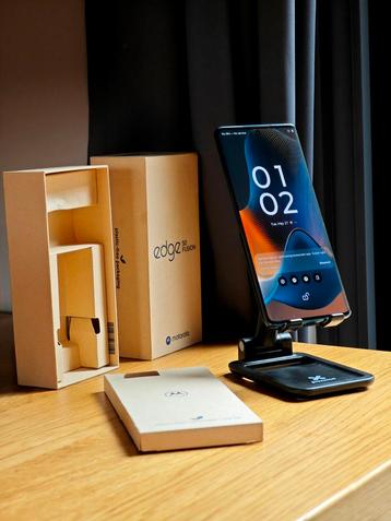 Motorola Edge 50 Fusion met groot OLED 144Hz scherm !NIEUW! beschikbaar voor biedingen