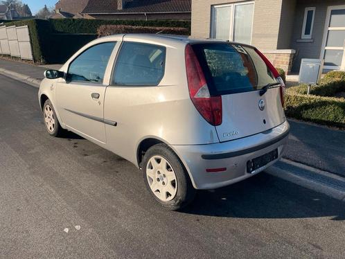 Fiat Punto 1.3jtd 77mkm contrôle technique ok, Auto's, Fiat, Bedrijf, Te koop, Punto, ABS, Airbags, Elektrische ramen, Metaalkleur