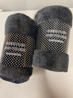 2 fleece dekentjes NIEUW, Huis en Inrichting, Ophalen of Verzenden, Nieuw
