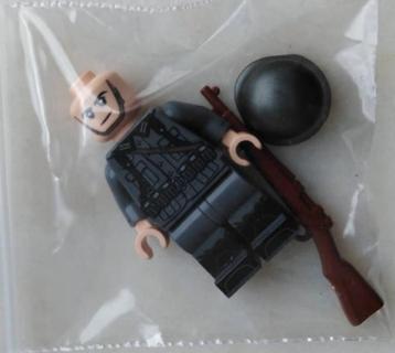 LEGO - WW2 German Rifleman Minifig