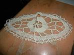 antiek mooi kantwerk ecru ovaal, onderlegger, Antiek en Kunst, Ophalen of Verzenden