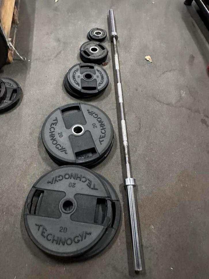 112,5kg Technogym Gewichten + Olympische Barbel, Sport en Fitness, Fitnessmaterialen, Gebruikt, Halterschijven, Ophalen