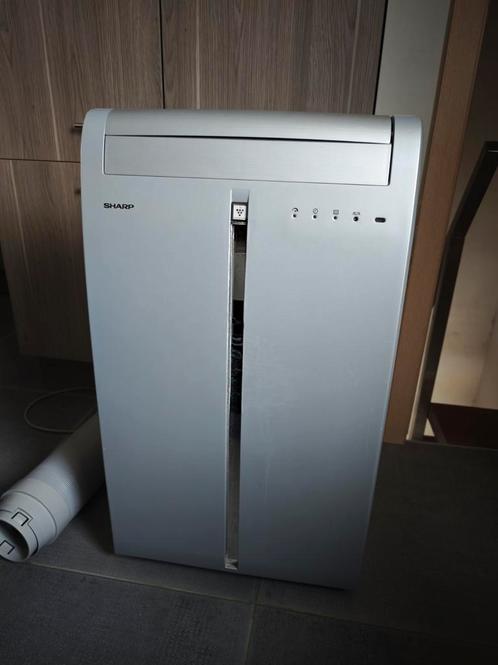 Nette SHARP airco 4-in-1 koelen & ontvochtigen | energie A, Elektronische apparatuur, Airco's, Gebruikt, Mobiele airco, Minder dan 60 m³
