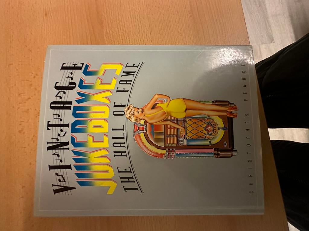 Vintage Jukeboxen the hall of fame boek, Ophalen of Verzenden, Zo goed als nieuw