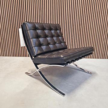 Knoll Barcelona Chair - Venezia Relax Nero beschikbaar voor biedingen