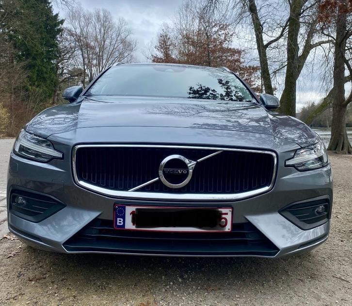 VOLVO V 60 Momentum PRO B3 Mild Hybrid, Autos, Volvo, Particulier, V60, Caméra 360°, ABS, Caméra de recul, Phares directionnels