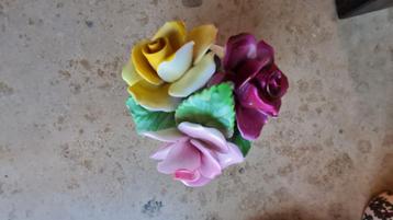 Porselein bloemen royal malvern, Antiek en Kunst, Antiek | Keramiek en Aardewerk, Ophalen of Verzenden