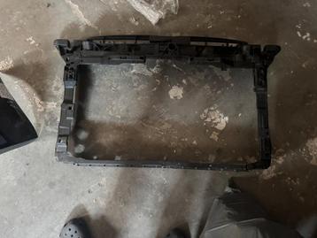Golf 8 voorfront 5H0805588J beschikbaar voor biedingen