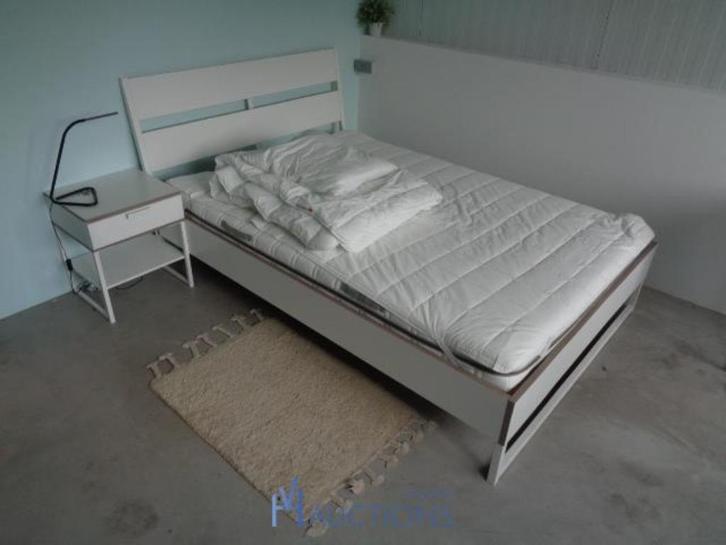 slaapkamer, bed commode en nachtkast, Kinderen en Baby's, Kinderkamer | Commodes en Kasten, Commode, Ophalen
