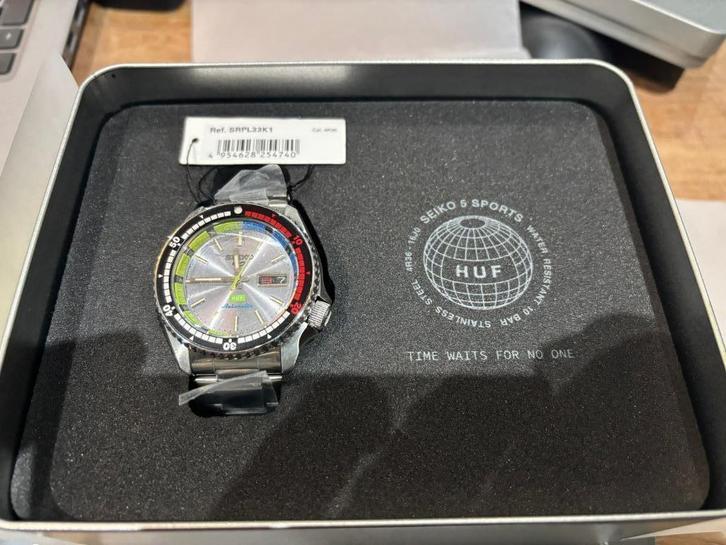 Seiko 5 Sports - Huf - Limited edition, Handtassen en Accessoires, Horloges | Heren, Nieuw, Polshorloge, Seiko, Staal, Staal, Ophalen of Verzenden