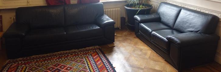 zwarte leren zetels tweezit driezit, Huis en Inrichting, Zetels | Zetels, Gebruikt, Rechte bank, Tweepersoons, Leer, Ophalen