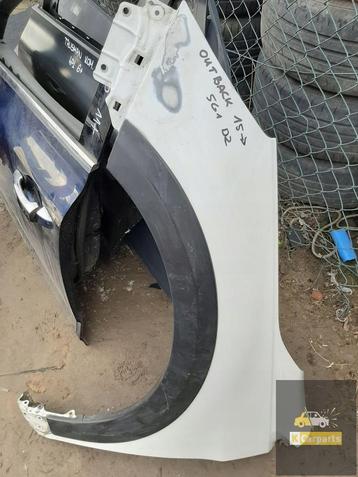 Subaru Outback 15- Voorvleugel links beschikbaar voor biedingen