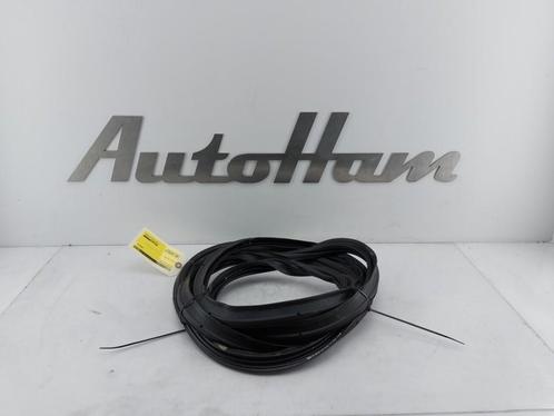 ACHTERKLEPRUBBER Volkswagen ID.4 (E21) (01-2020/10-2023), Auto-onderdelen, Overige Auto-onderdelen, Volkswagen, Gebruikt