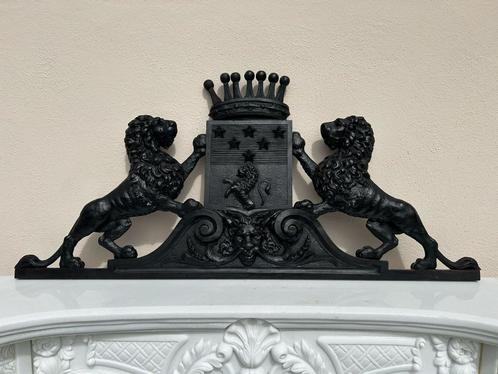 Antiek neorenaissancistisch heraldisch wapenschild - eind 19, Antiek en Kunst, Kunst | Beelden en Houtsnijwerken, Ophalen