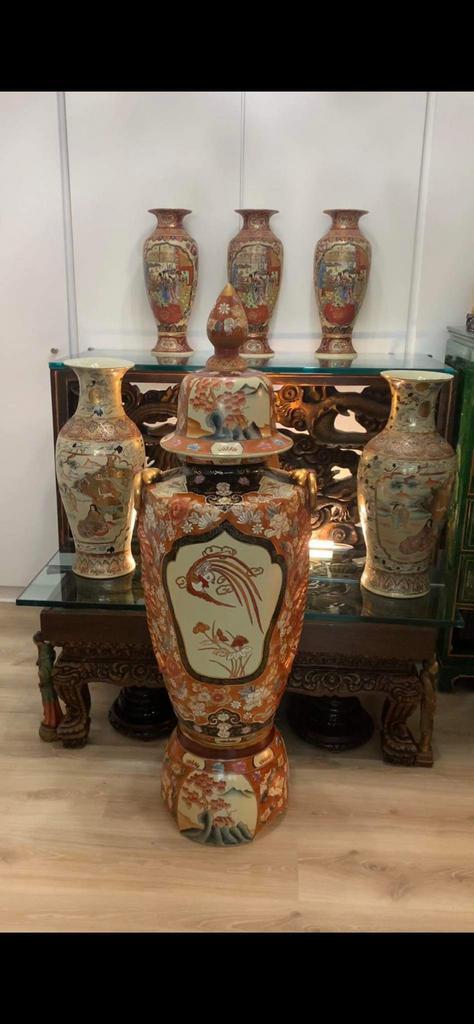 SUPER BIG JAPANESS JAR WITH GOLD 24 CARATS GILDING H.130CM, Antiek en Kunst, Antiek | Porselein