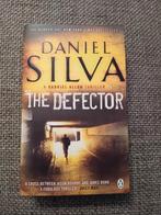 Daniel Silva - The deflector, Boeken, Ophalen of Verzenden, Zo goed als nieuw