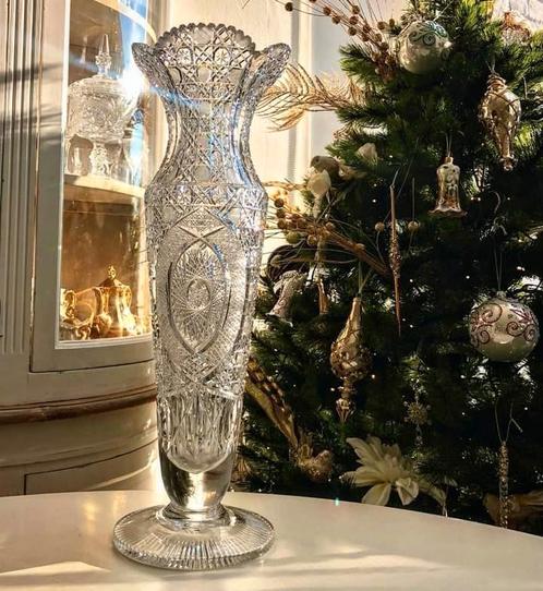 Vase vintage en cristal de Bohême, Antiquités & Art, Antiquités | Vases, Enlèvement