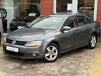 VOLKSWAGEN JETTA 1.6TDI 105PK |NAVIGATIE | CRUISE CONTROL |, Auto's, Voorwielaandrijving, Euro 5, Stof, Zwart