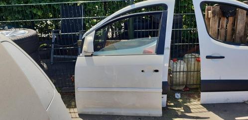 VW CADDY PORTIER LINKS  BJ 2007 TOT 2011, Auto-onderdelen, Carrosserie, Deur, Gebruikt, Ophalen of Verzenden