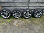 Originele audi RS model Q4 20” velgen met goede banden, Ophalen, Band(en)