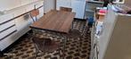 Table vintage en Formica. Avec 2 allonges et ses 4 chaises., Maison & Meubles, Salles à manger complètes, Comme neuf