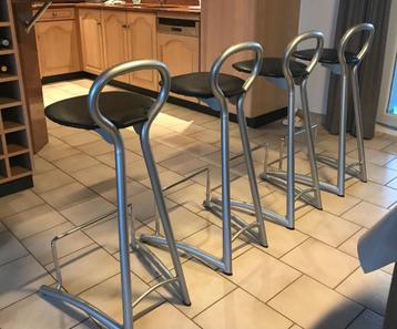 Barstoelen 75cm zithoogte. beschikbaar voor biedingen
