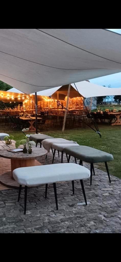 Handgemaakte, comfortabele zitbank, Huis en Inrichting, Zetels | Voetbanken en poefs, Nieuw, 50 tot 75 cm, 75 tot 100 cm, Rechthoekig